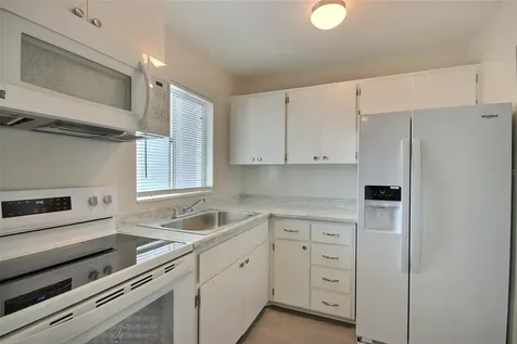 1631 Leisure Drive Bradenton FL 34207