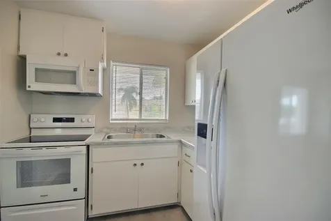1631 Leisure Drive Bradenton FL 34207