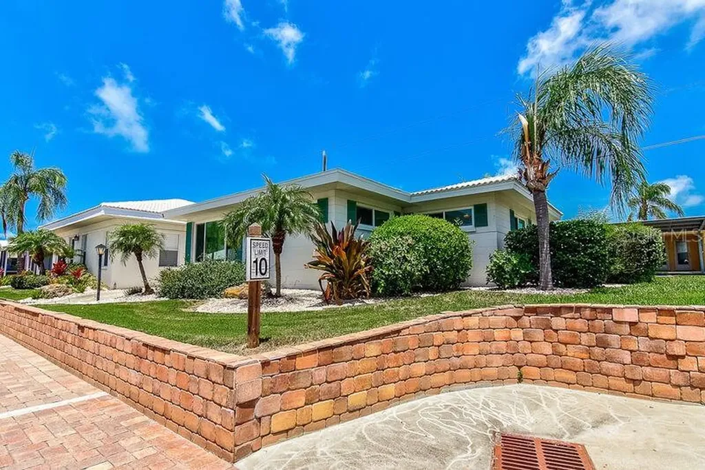 6020 Midnight Pass Road Sarasota FL 34242