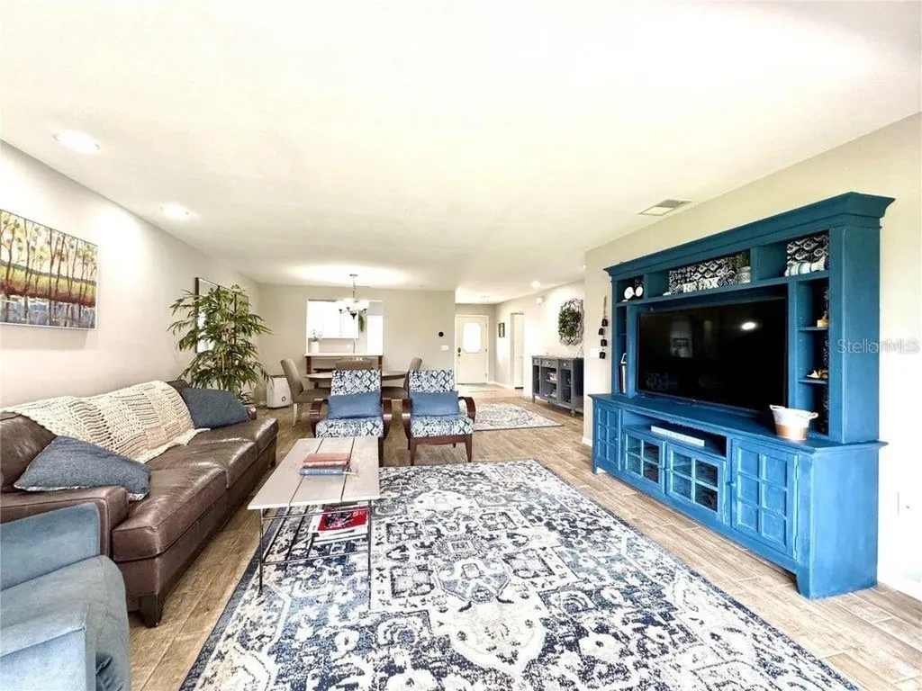 3148 Ringwood Meadow Sarasota FL 34235