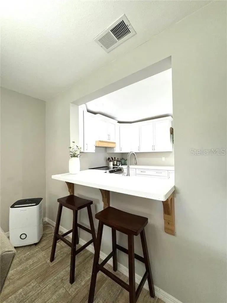 3148 Ringwood Meadow Sarasota FL 34235