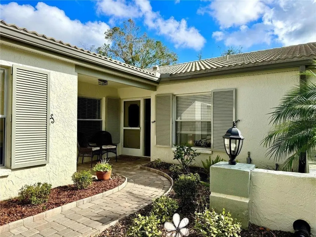 3148 Ringwood Meadow Sarasota FL 34235