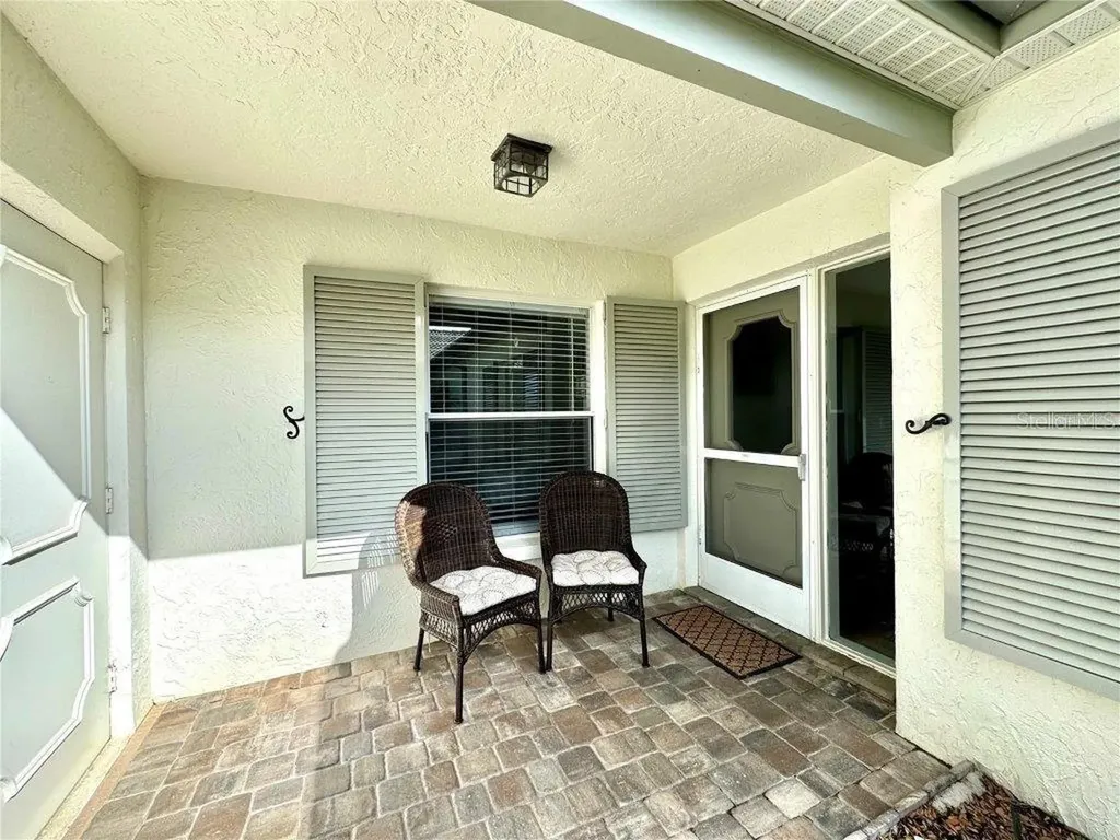3148 Ringwood Meadow Sarasota FL 34235