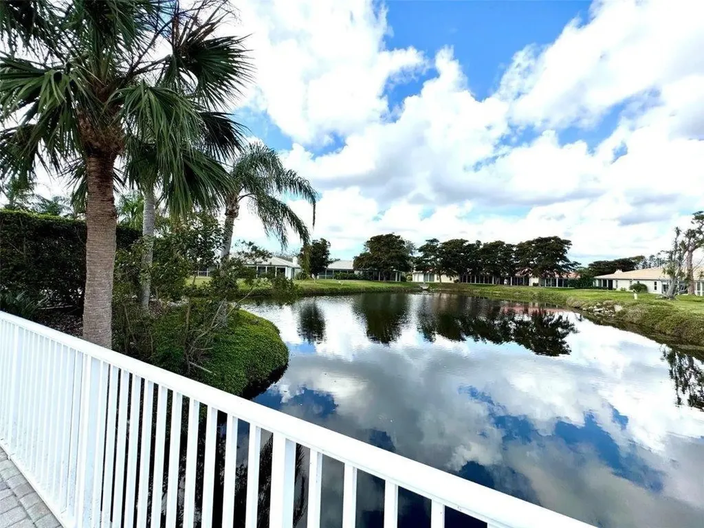 3148 Ringwood Meadow Sarasota FL 34235