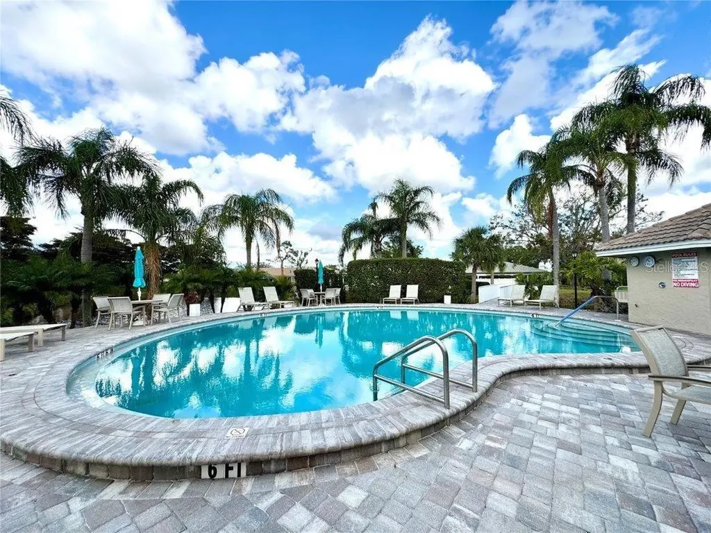 3148 Ringwood Meadow Sarasota FL 34235
