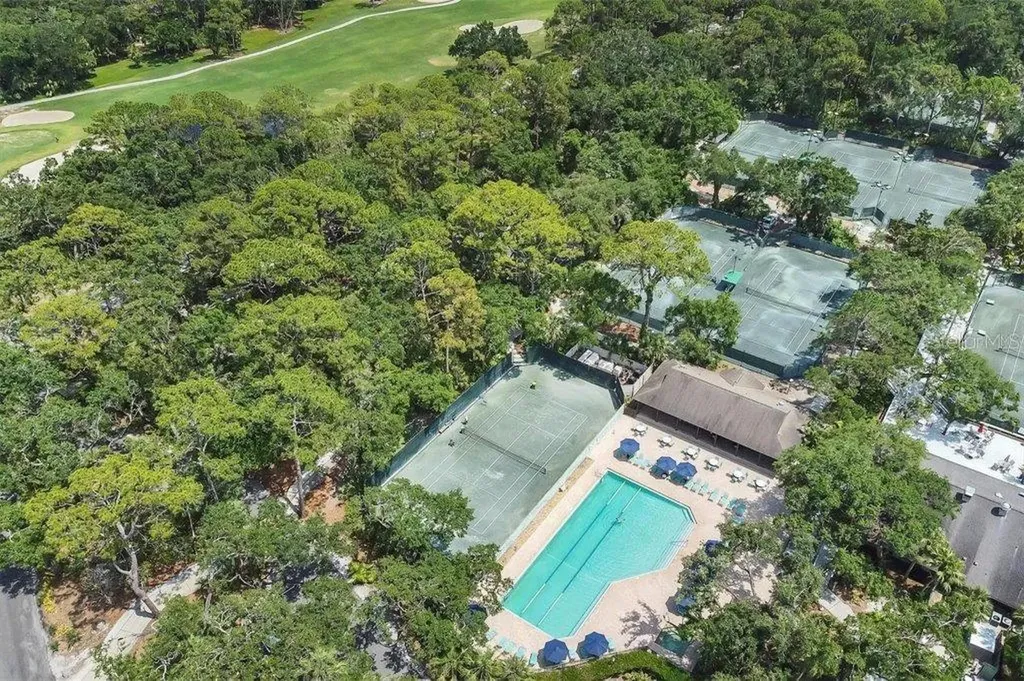 3148 Ringwood Meadow Sarasota FL 34235