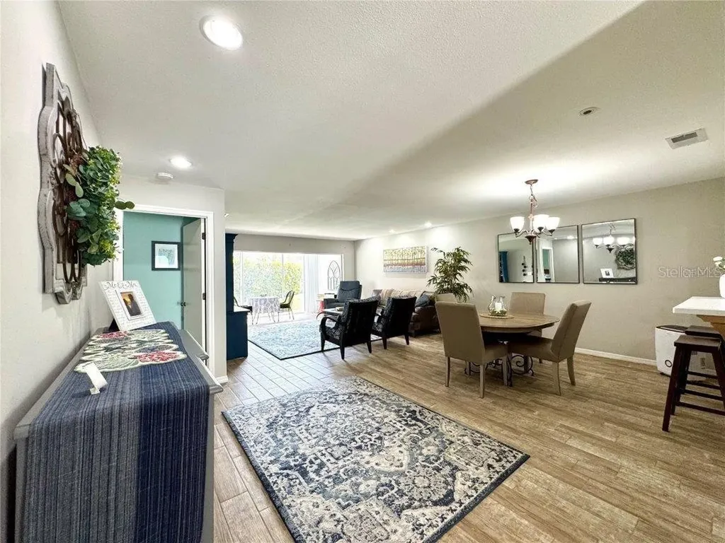 3148 Ringwood Meadow Sarasota FL 34235