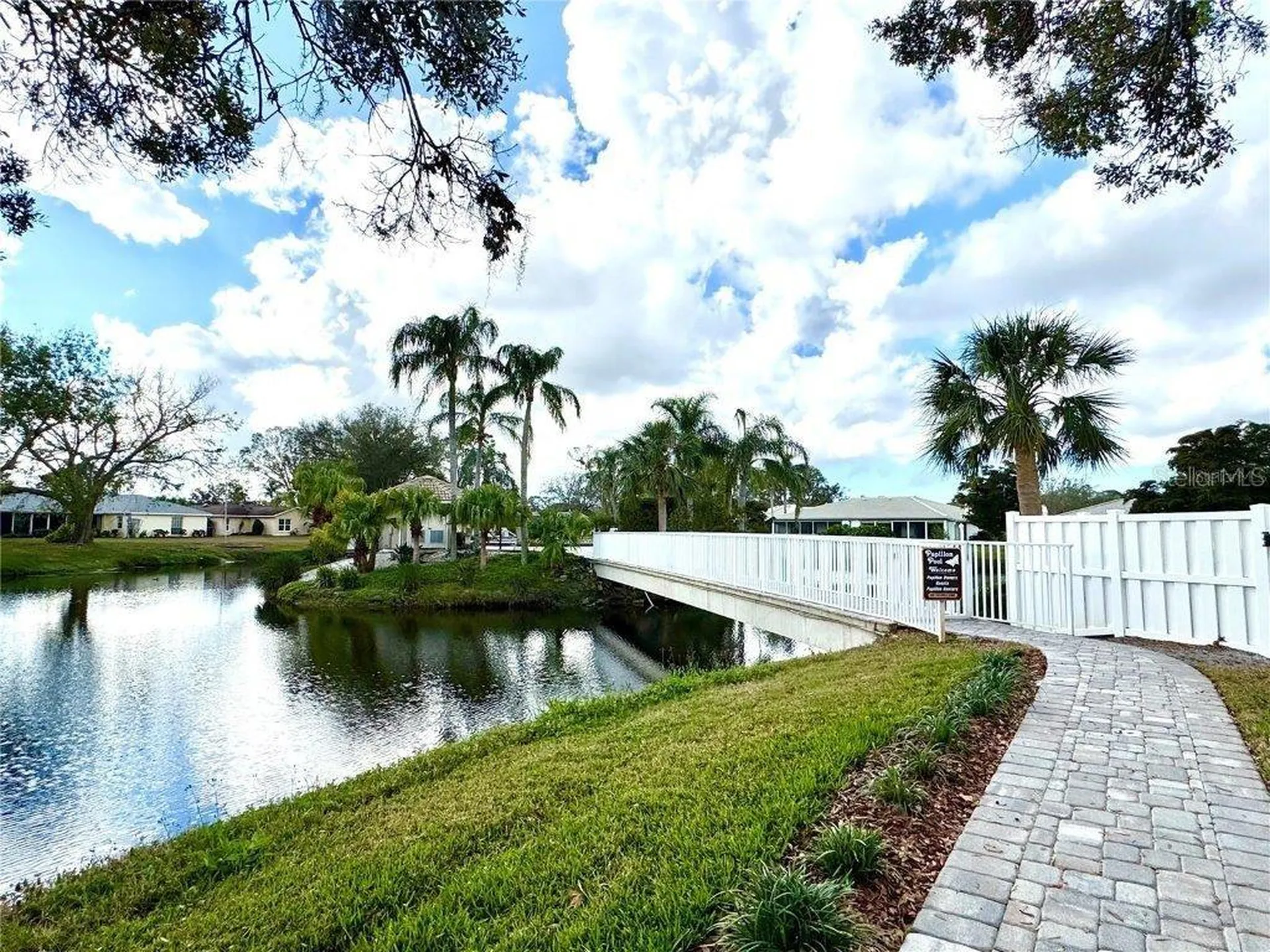 3148 Ringwood Meadow Sarasota FL 34235