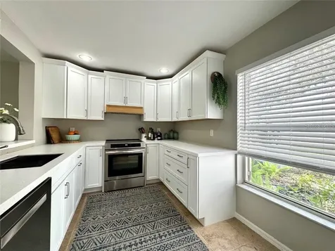 3148 Ringwood Meadow Sarasota FL 34235