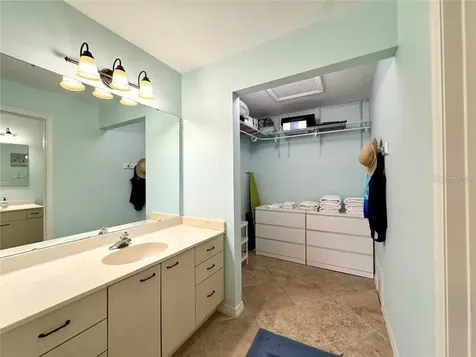 3148 Ringwood Meadow Sarasota FL 34235