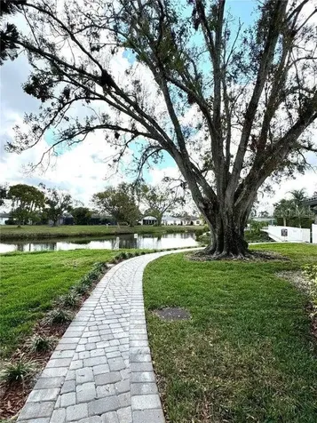3148 Ringwood Meadow Sarasota FL 34235