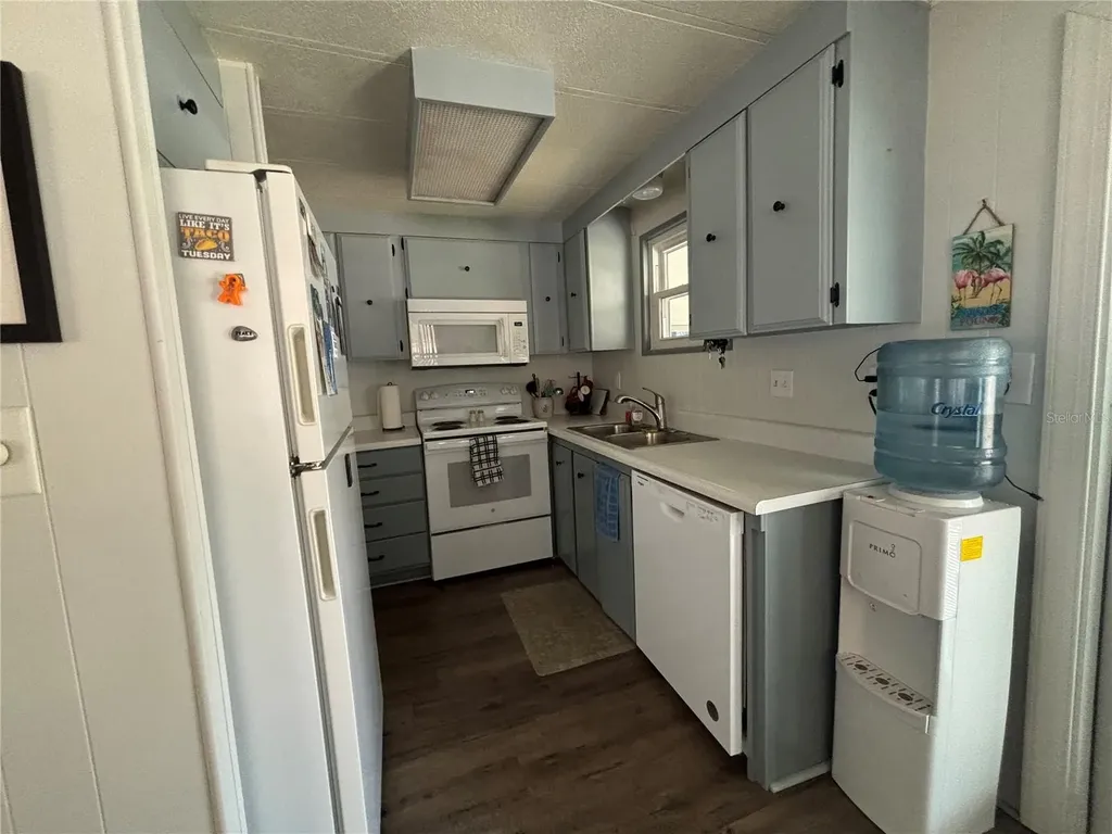 4133 Oak Grove Drive Zellwood FL 32798