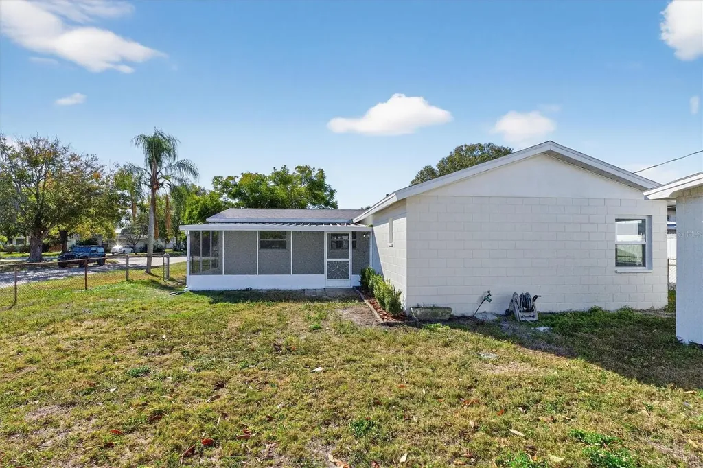 5701 14th Avenue N St Petersburg FL 33710