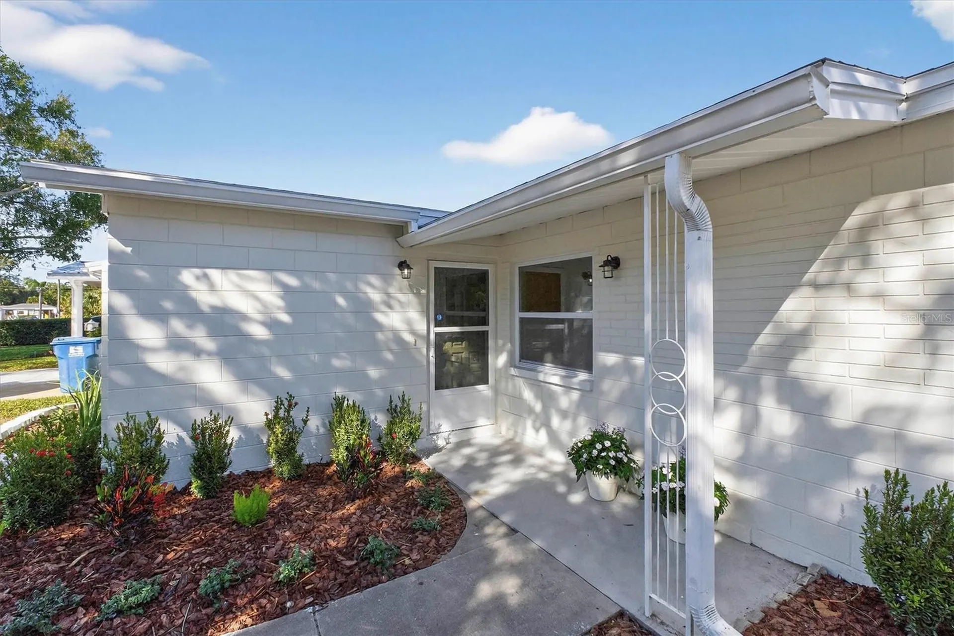 5701 14th Avenue N St Petersburg FL 33710
