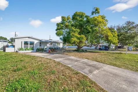 5701 14th Avenue N St Petersburg FL 33710