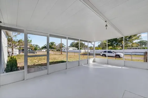 5701 14th Avenue N St Petersburg FL 33710