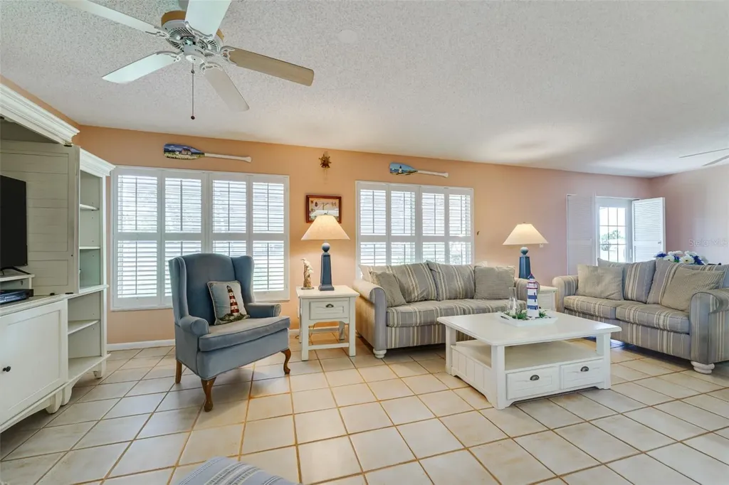 9026 37th Street N Pinellas Park FL 33782