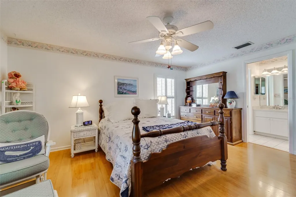 9026 37th Street N Pinellas Park FL 33782