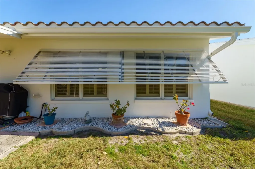 9026 37th Street N Pinellas Park FL 33782