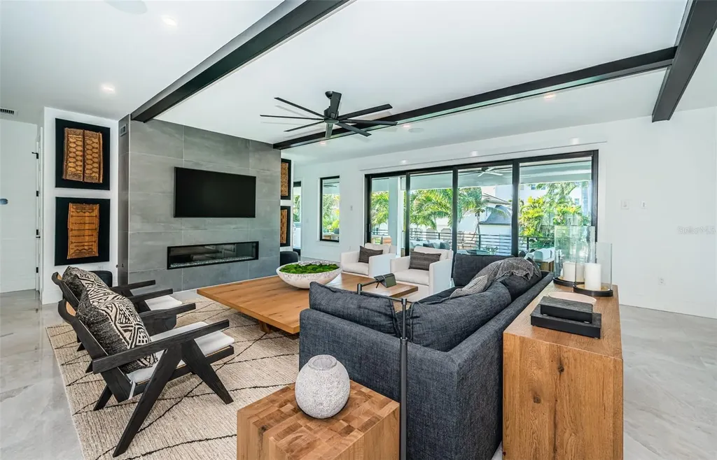 218 Sydney Lane Redington Shores FL 33708
