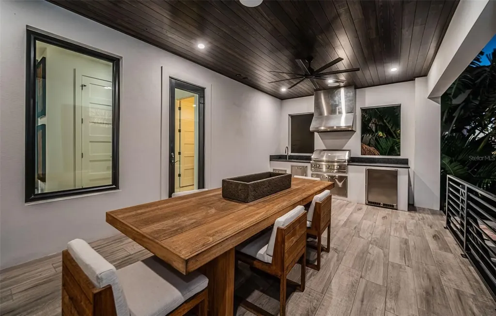218 Sydney Lane Redington Shores FL 33708