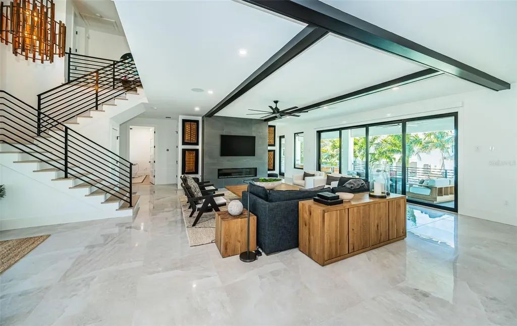 218 Sydney Lane Redington Shores FL 33708