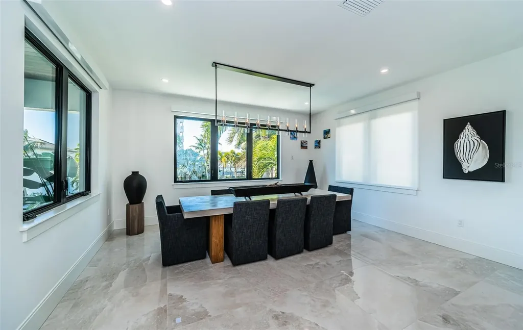 218 Sydney Lane Redington Shores FL 33708