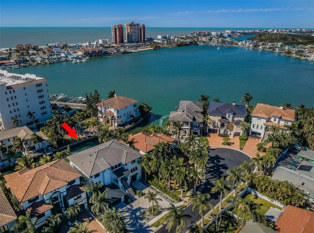 218 Sydney Lane Redington Shores FL 33708
