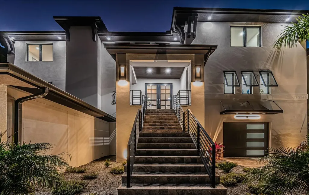 218 Sydney Lane Redington Shores FL 33708