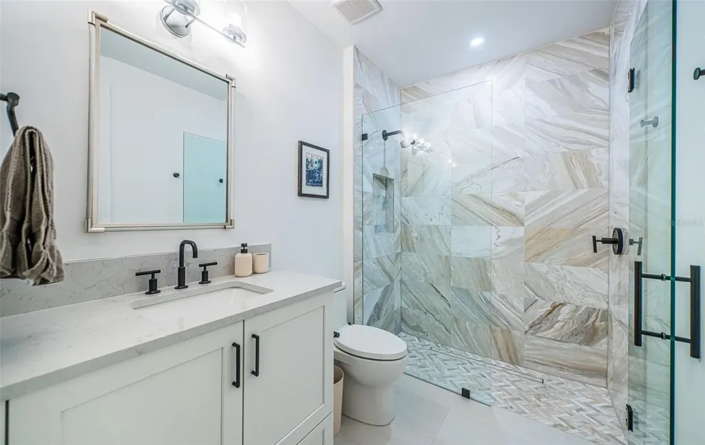 218 Sydney Lane Redington Shores FL 33708