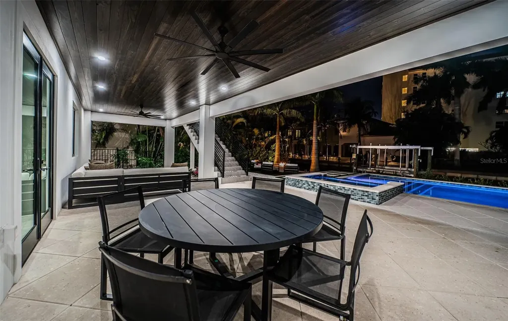 218 Sydney Lane Redington Shores FL 33708