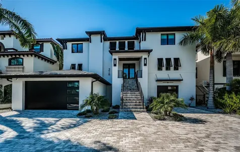 218 Sydney Lane Redington Shores FL 33708