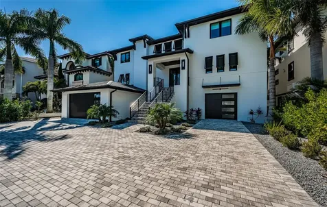 218 Sydney Lane Redington Shores FL 33708