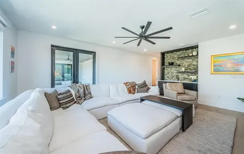 218 Sydney Lane Redington Shores FL 33708