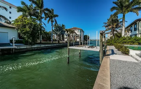 218 Sydney Lane Redington Shores FL 33708
