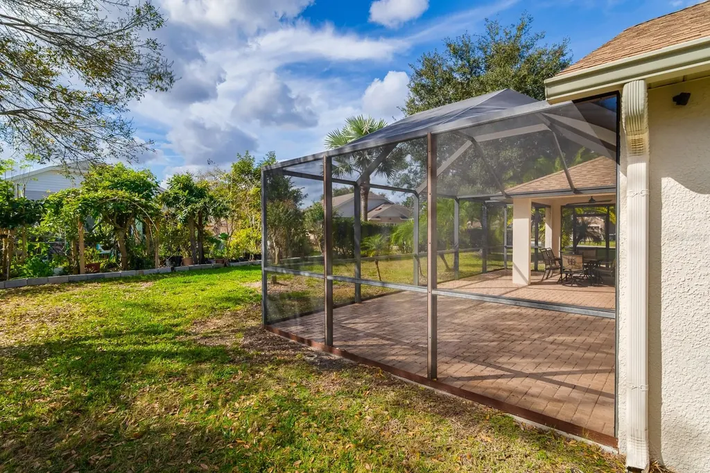 20520 Homossasa Court Land O Lakes FL 34637