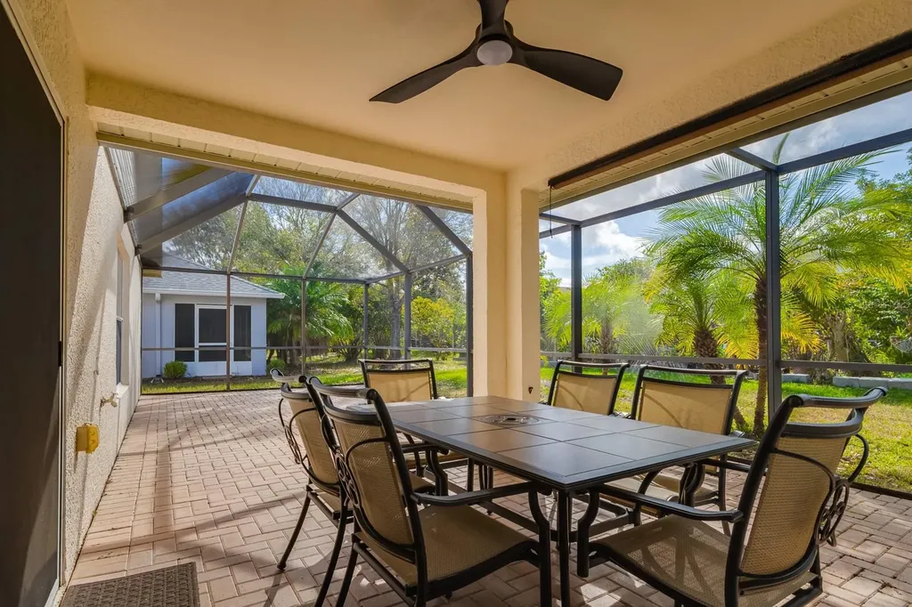 20520 Homossasa Court Land O Lakes FL 34637