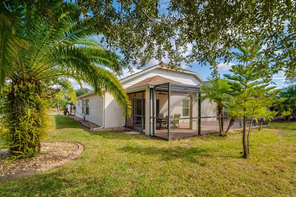 20520 Homossasa Court Land O Lakes FL 34637
