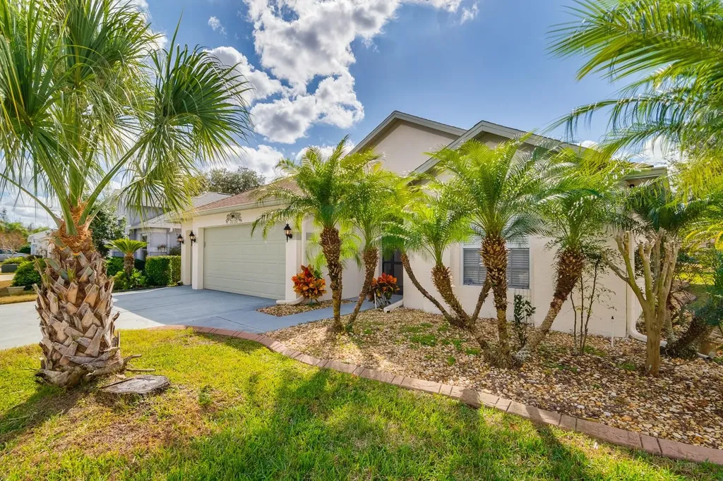 20520 Homossasa Court Land O Lakes FL 34637