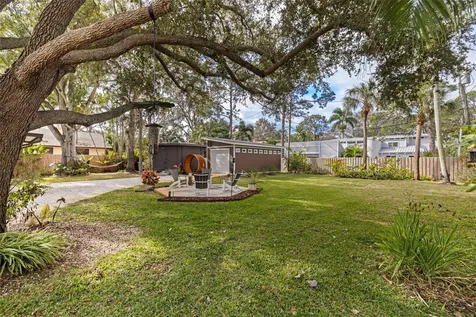 7117 Sunshine Drive S St Petersburg FL 33705