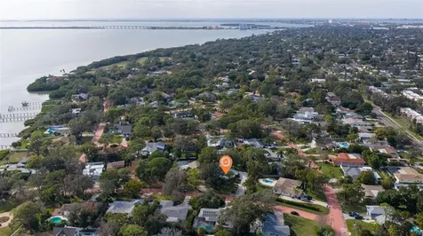 7117 Sunshine Drive S St Petersburg FL 33705