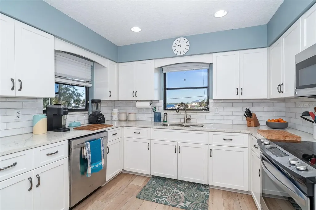 363 Oak Street Englewood FL 34223