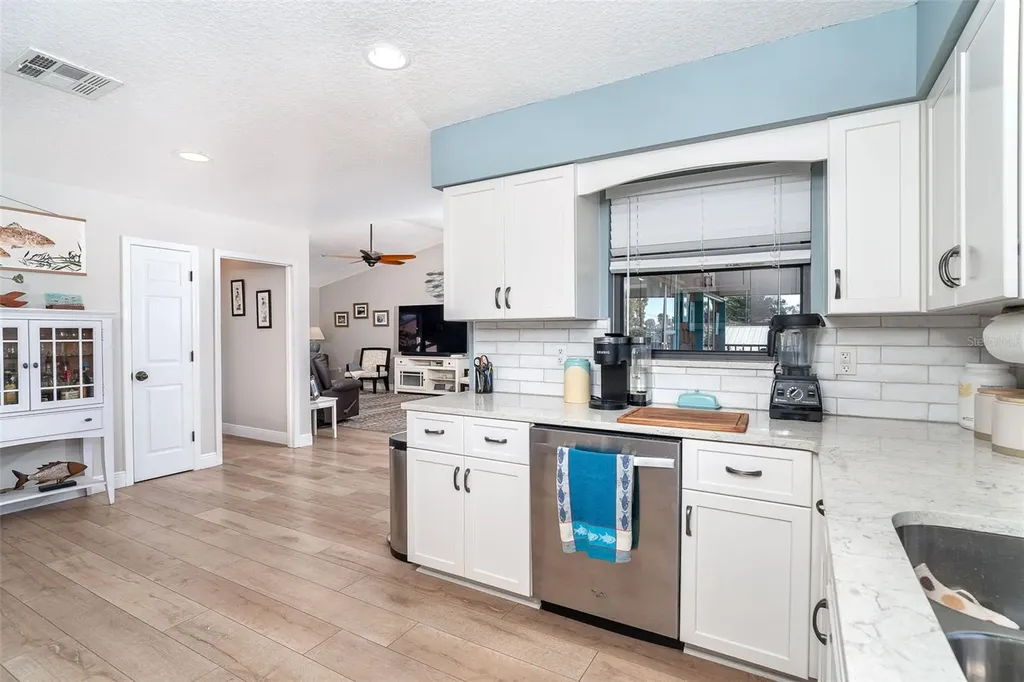 363 Oak Street Englewood FL 34223