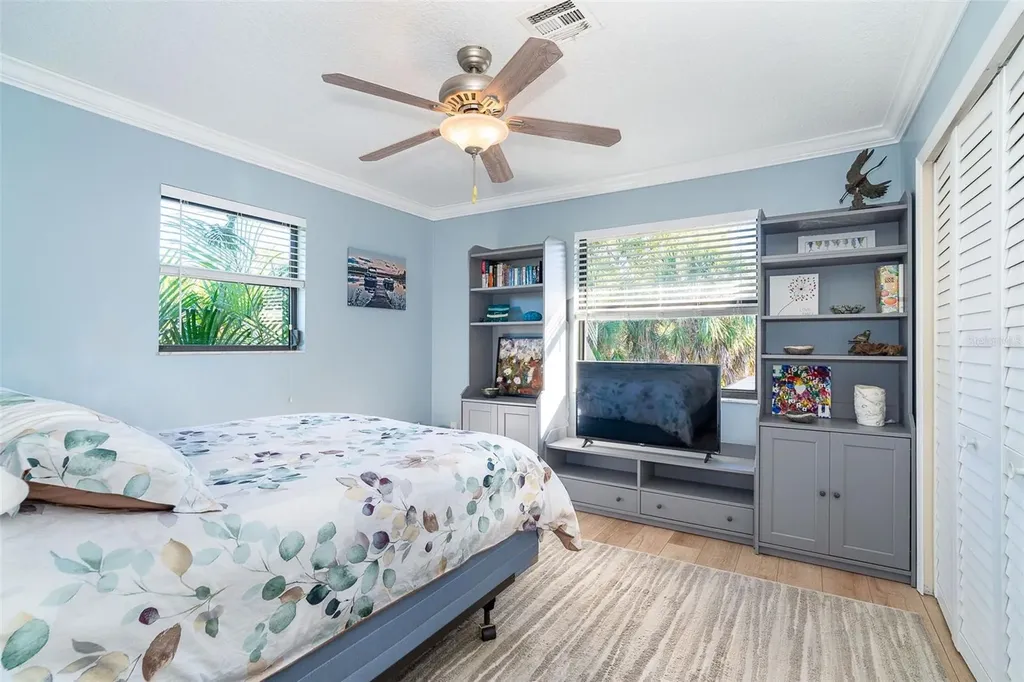 363 Oak Street Englewood FL 34223