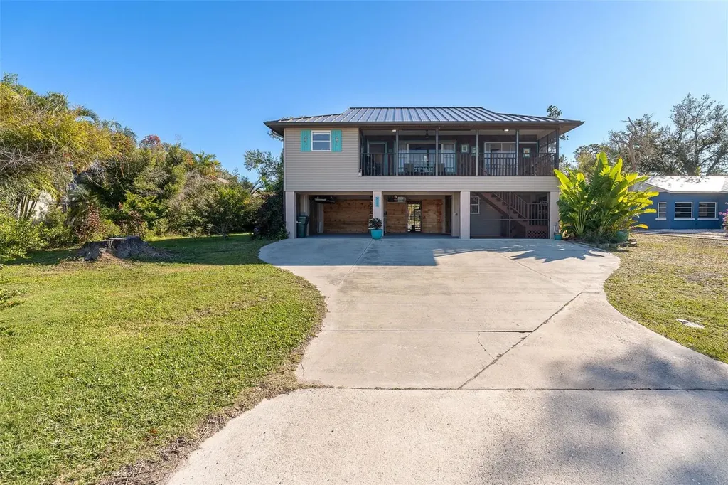 363 Oak Street Englewood FL 34223