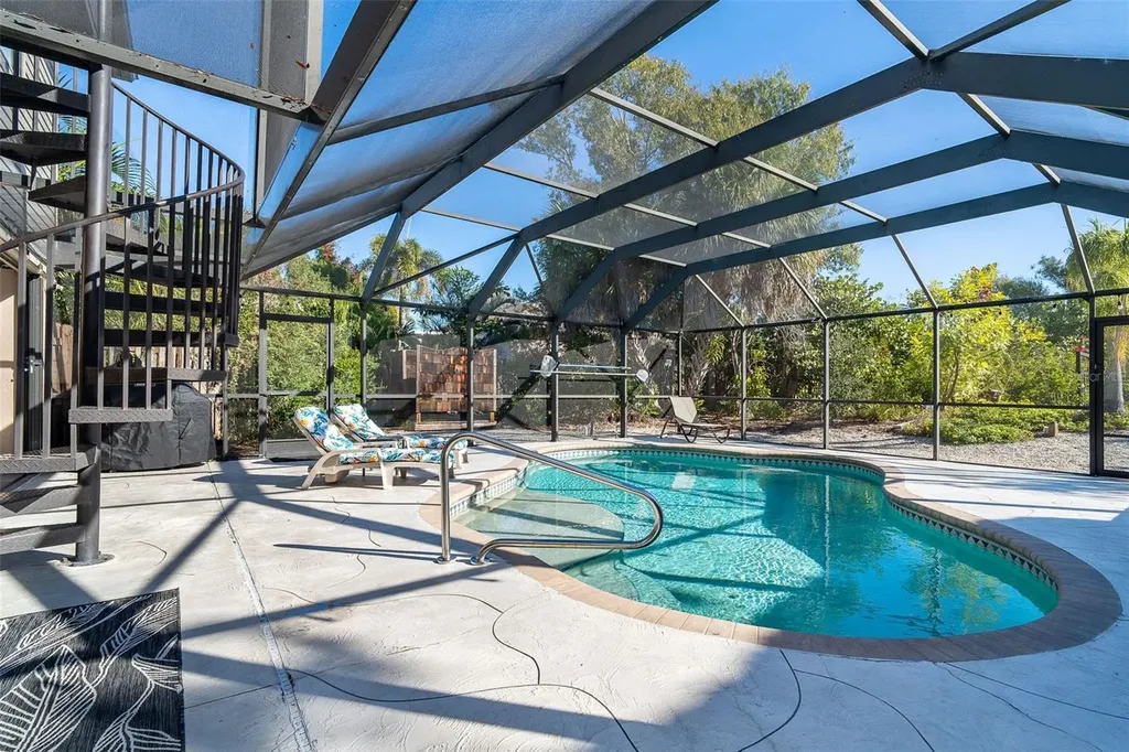 363 Oak Street Englewood FL 34223