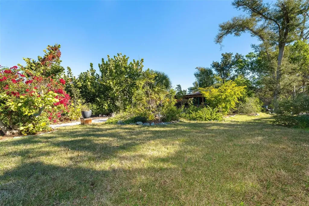 363 Oak Street Englewood FL 34223