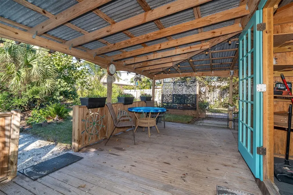 363 Oak Street Englewood FL 34223