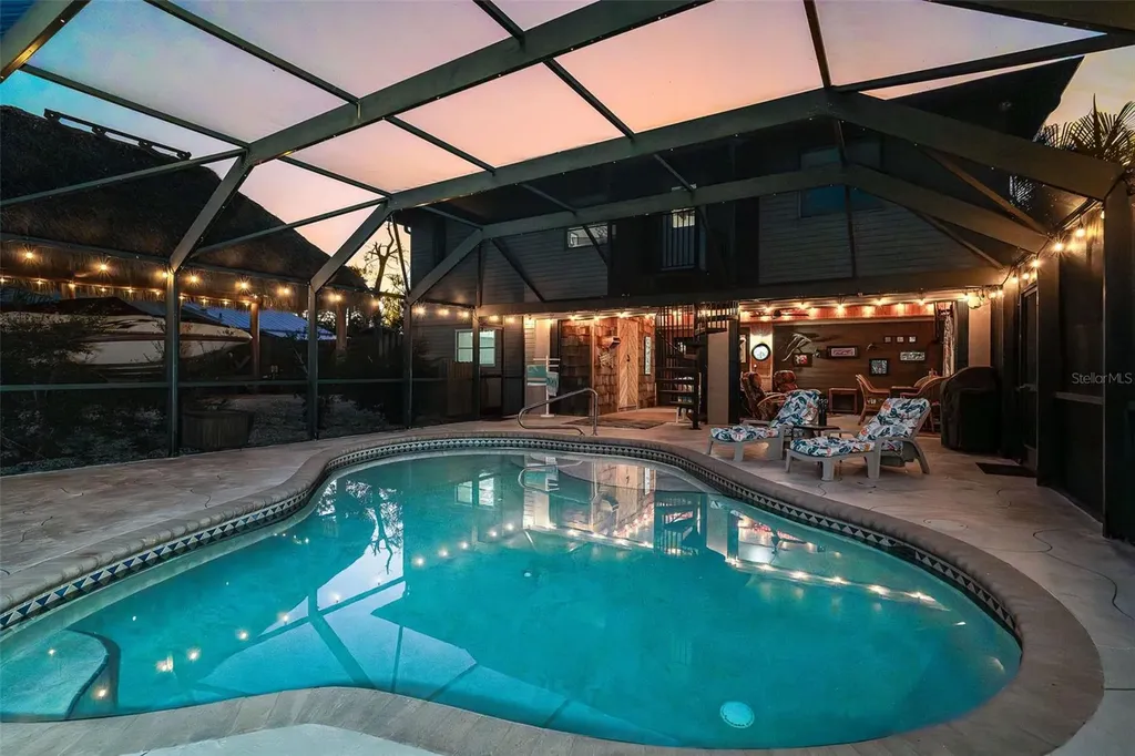 363 Oak Street Englewood FL 34223