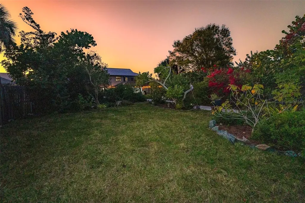 363 Oak Street Englewood FL 34223